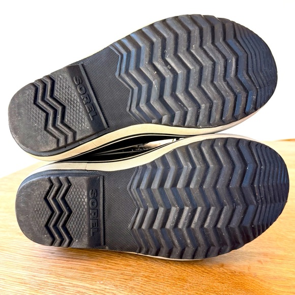 Sorel Winter Boots - Size 3 - Black - Picture 6 of 6